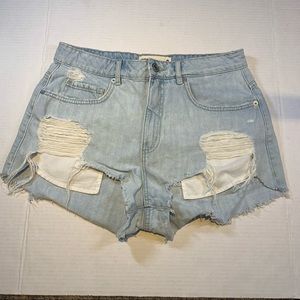 Size 9 Garage distressed denim high rise light wash festival shorts